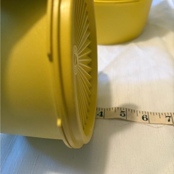Vintage Tupperware Yellow Canister Collection Set of 7 - Picture 14 of 16